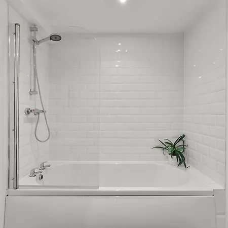 Modern Flat - Ideal For Work & Apartment Leeds (West Yorkshire)
