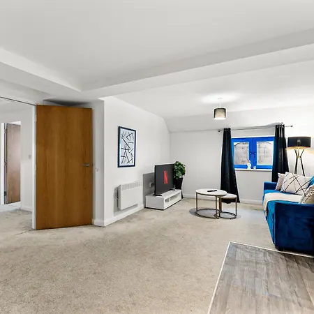 Apartment Modern Flat - Ideal For Work & Leeds (West Yorkshire)