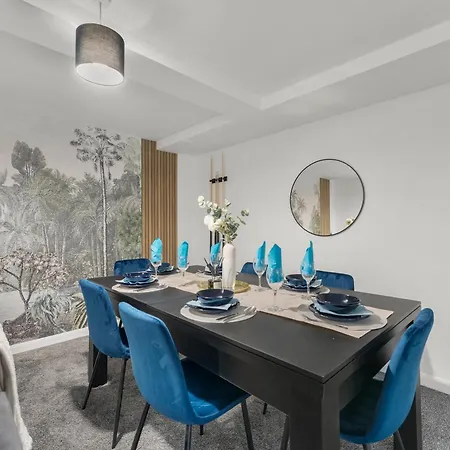 Apartment Modern Flat - Ideal For Work & Leeds (West Yorkshire)