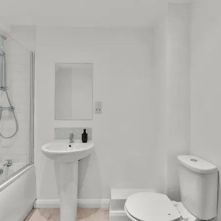 Modern Flat - Ideal For Work & Leeds (West Yorkshire)