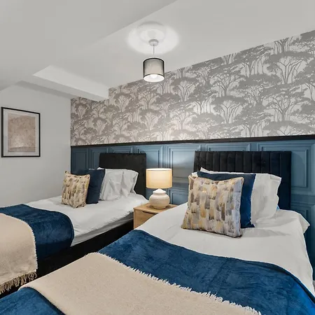 Apartment Modern Flat - Ideal For Work & Leeds (West Yorkshire)