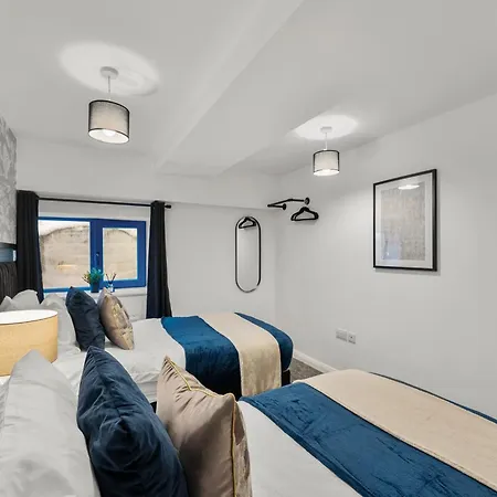 Modern Flat - Ideal For Work & Apartment