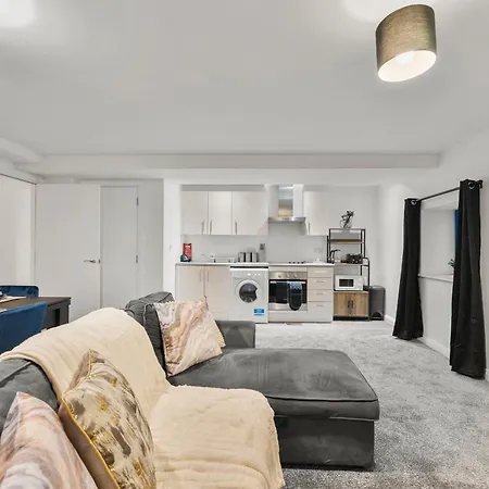 Modern Flat - Ideal For Work & Leeds (West Yorkshire)