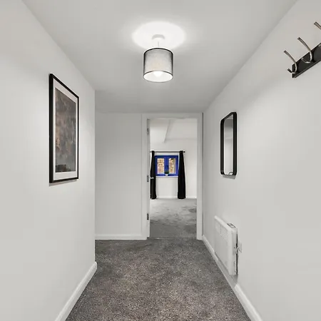 Modern Flat - Ideal For Work & Apartment Leeds (West Yorkshire)
