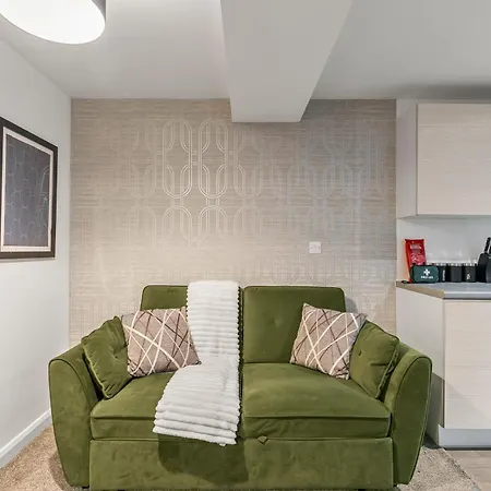 Modern Flat - Ideal For Work & * Leeds (West Yorkshire)